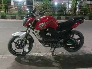 Yamaha FZ 2014 Red