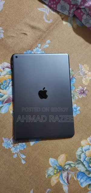 Apple iPad 9.7 64 GB Black