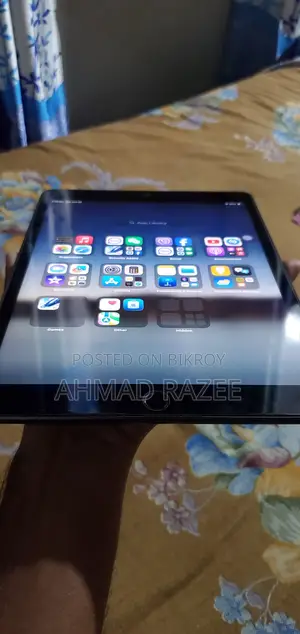 Apple iPad 9.7 64 GB Black