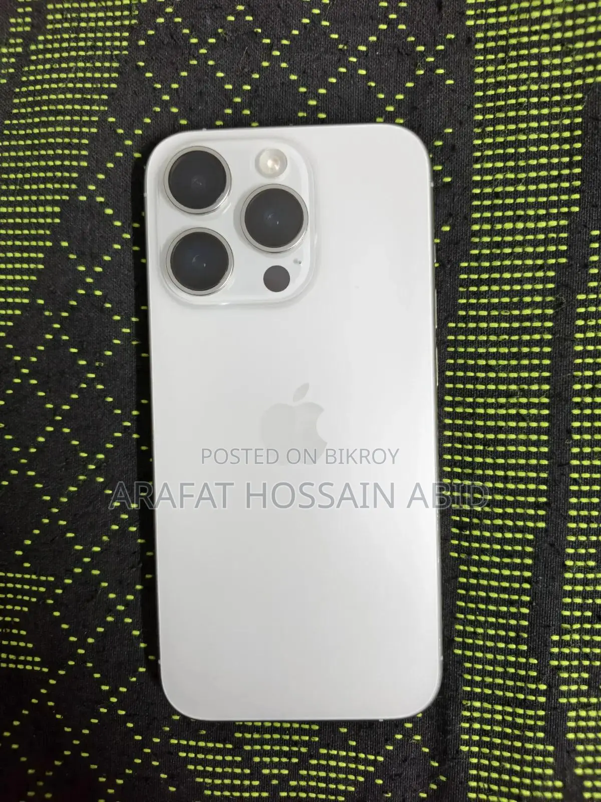 অ্যাপল আইফোন ১৫ প্রো ২৫৬ জিবি হোয়াইট