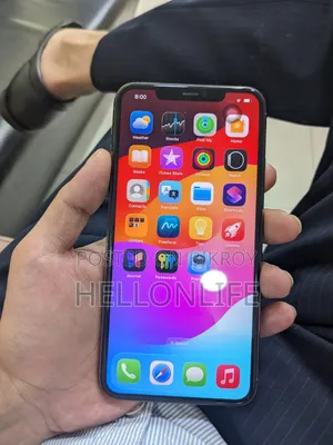 New Apple iPhone 11 64 GB Gold