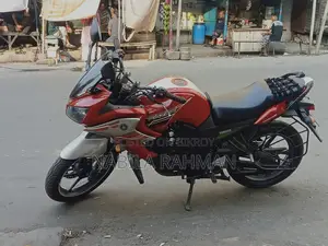 Yamaha FZ 2015 Red