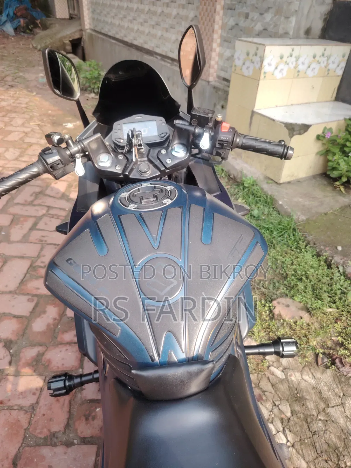 New Suzuki Gixxer Fi ABS 2024 Blue