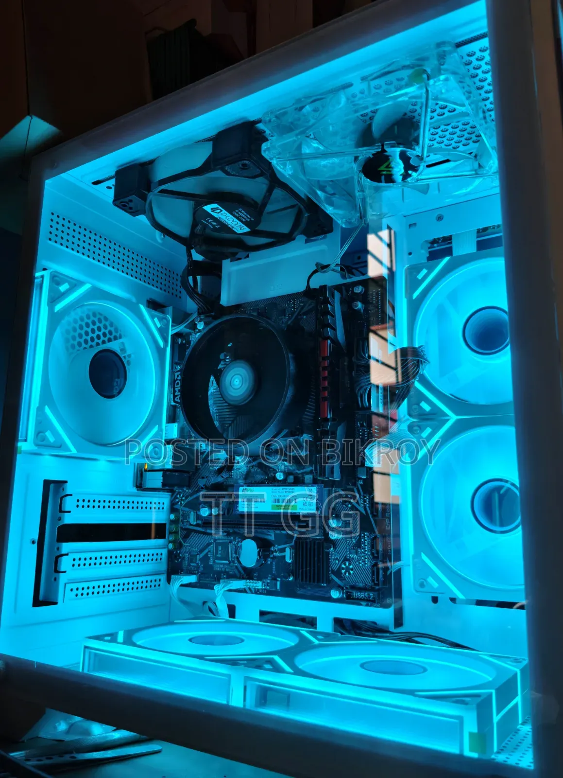 Desktop Computer 8GB AMD Ryzen 5 SSD 256GB