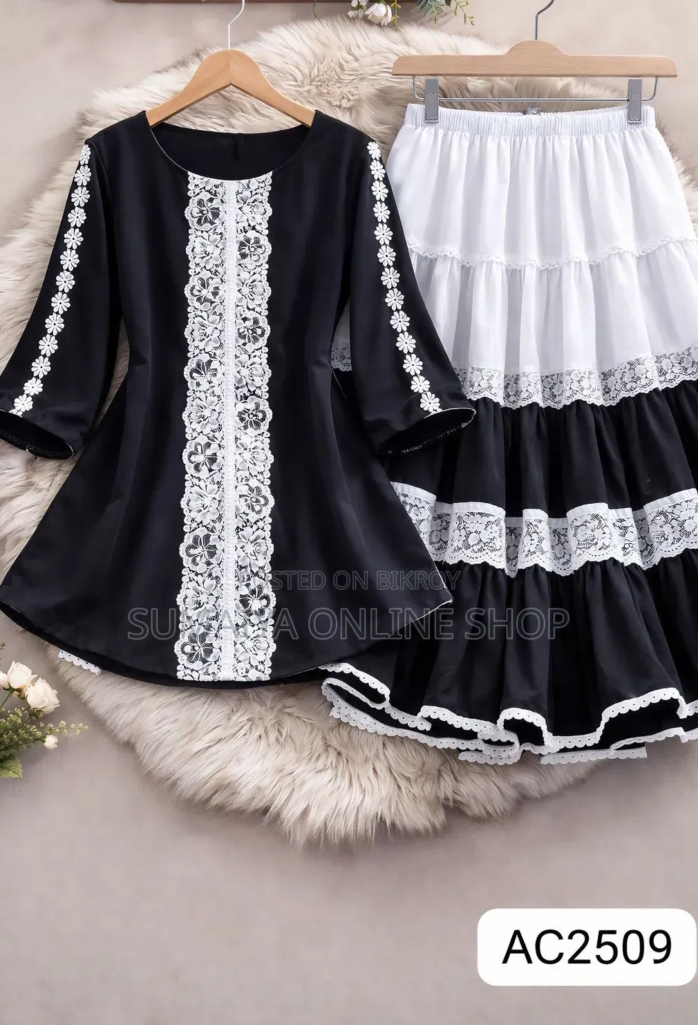 Trendy Ladies Tops and Skirt Set