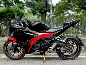 হোন্ডা সিবিআর ২০১৮ ব্ল্যাক