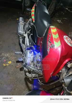 Bajaj Pulsar 150 2014 Red