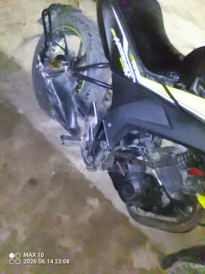 হোন্ডা হর্নেট ২০১৯ কালো
