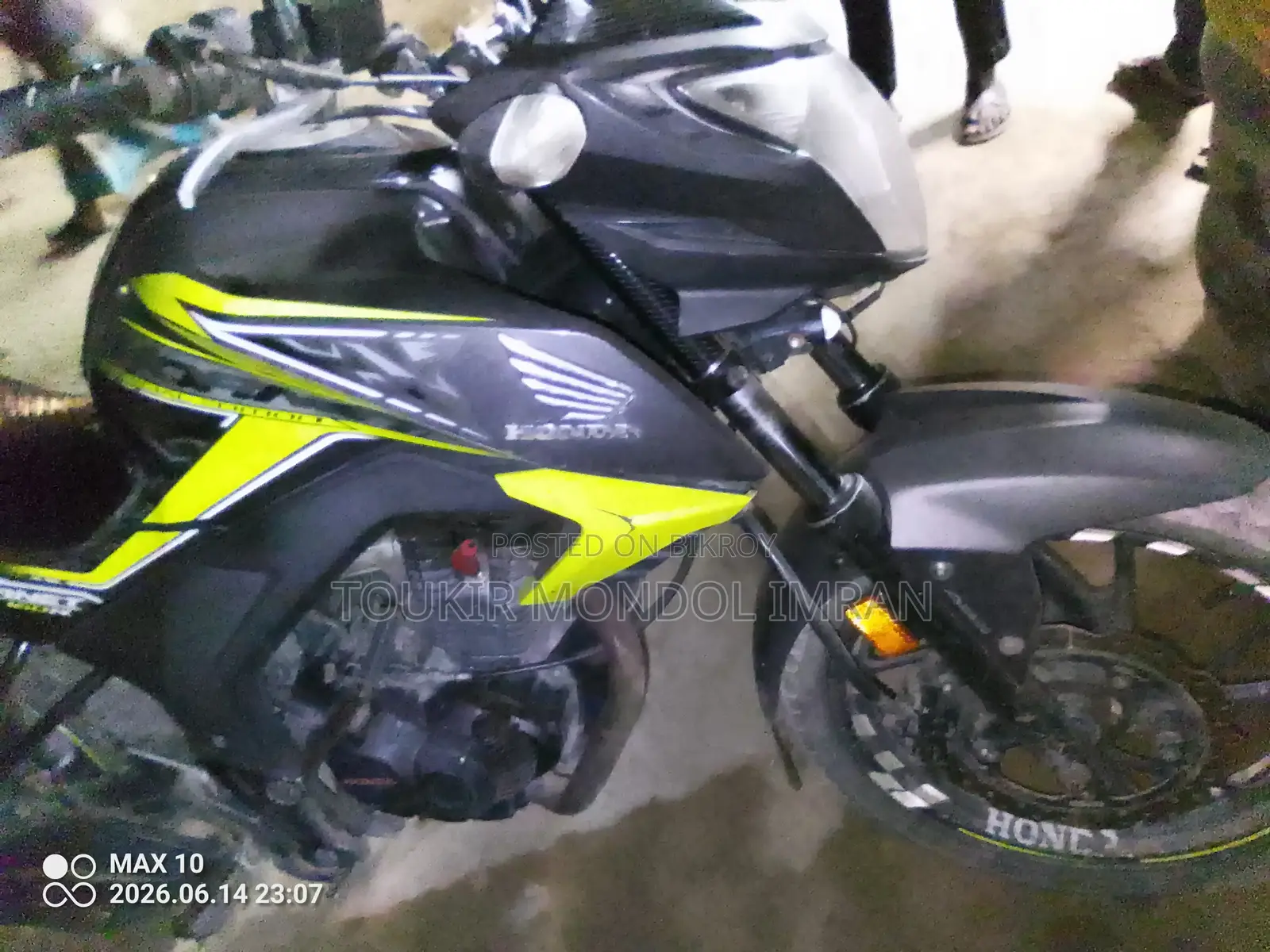 হোন্ডা হর্নেট ২০১৯ কালো