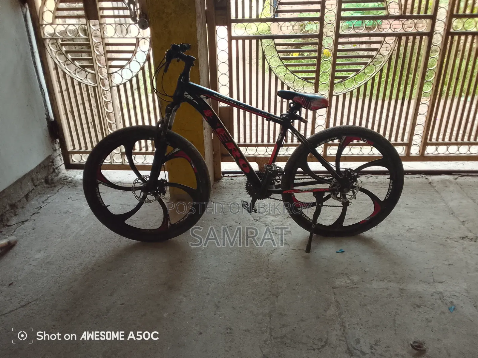 Bicycle in very good and fresh condition