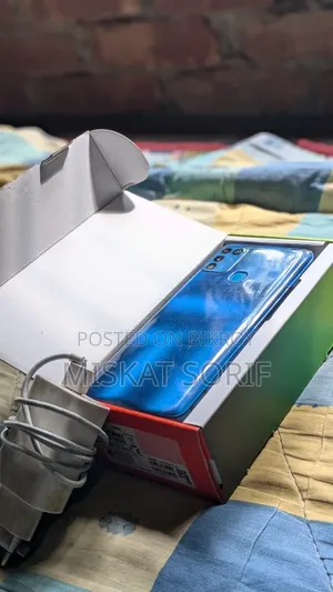 Infinix Hot 10 Play 64 GB Blue