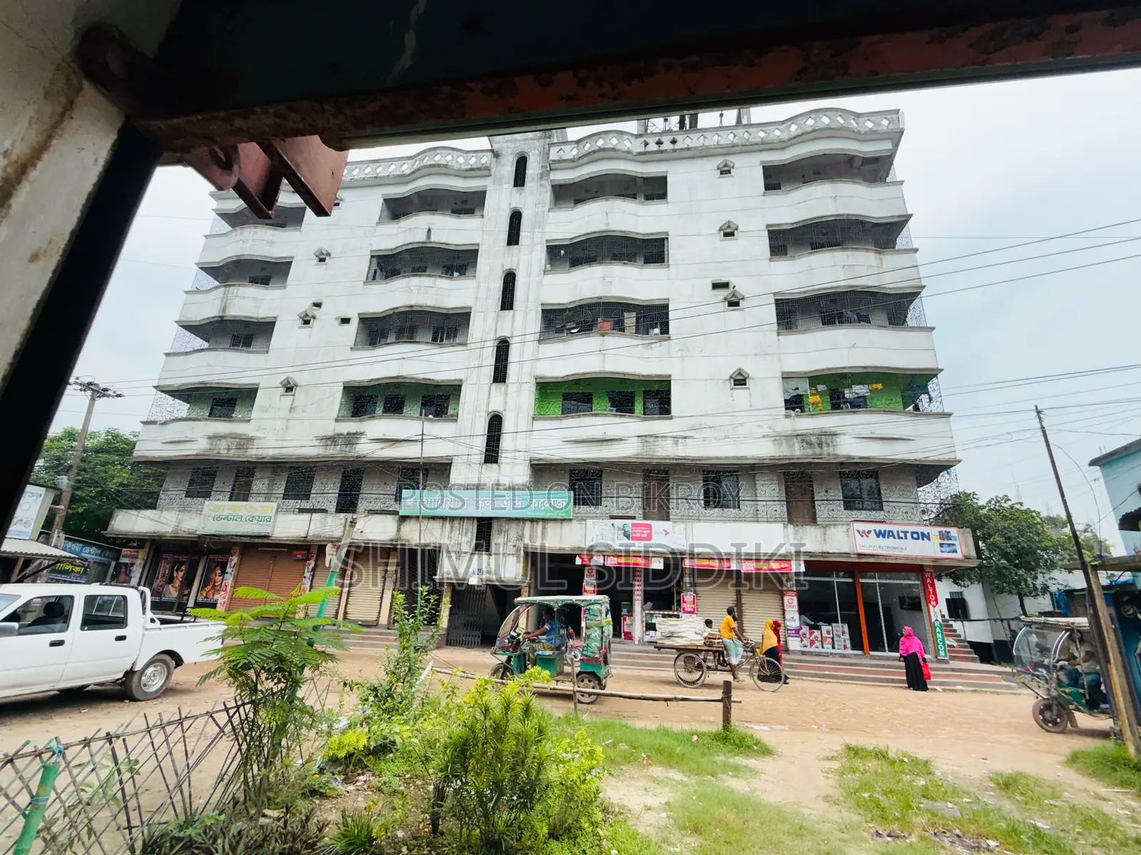 18 Bedroom House in Dhamrai for Sale