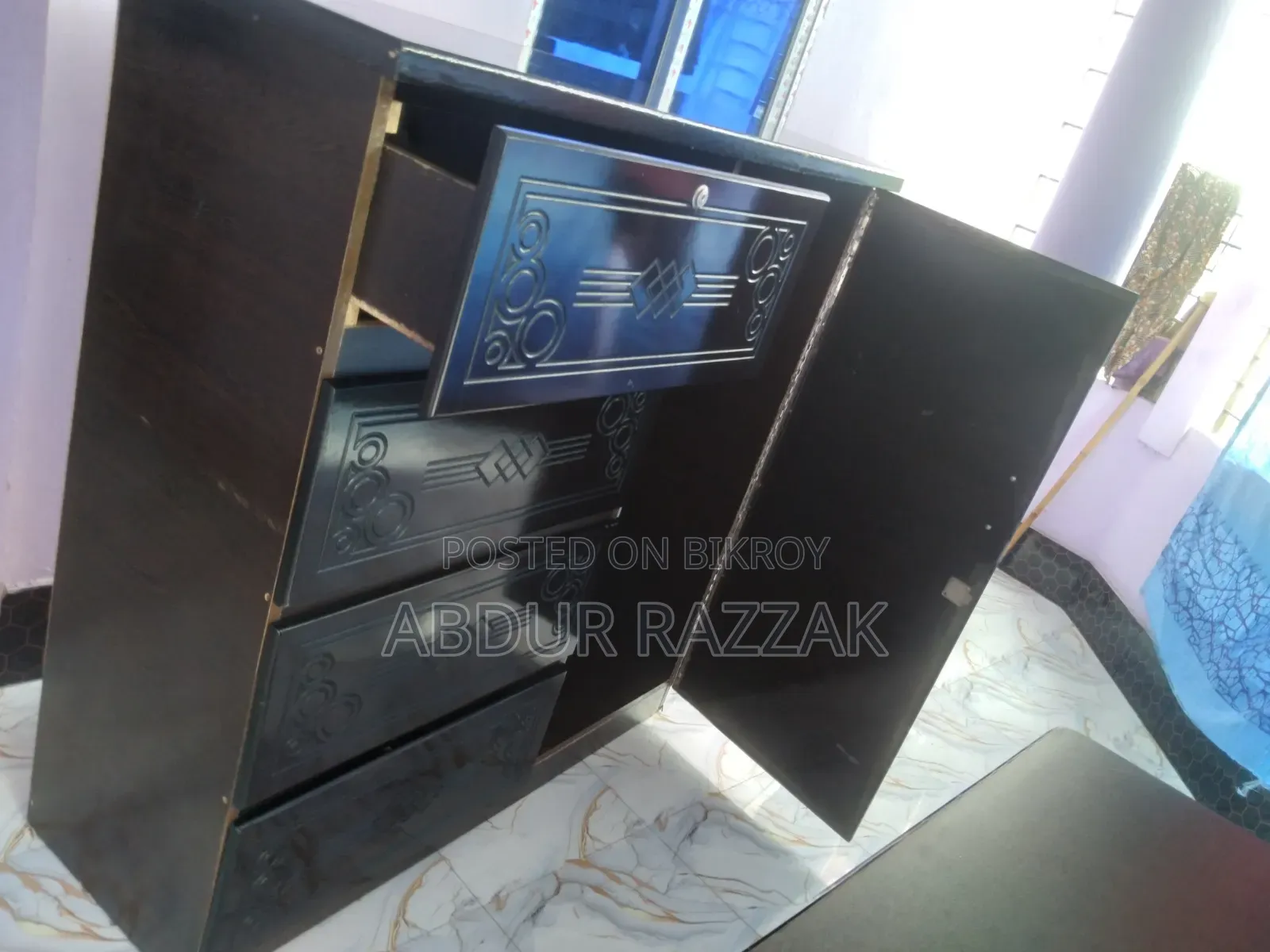 Wardrobe Sell (Only Whatsapp)
