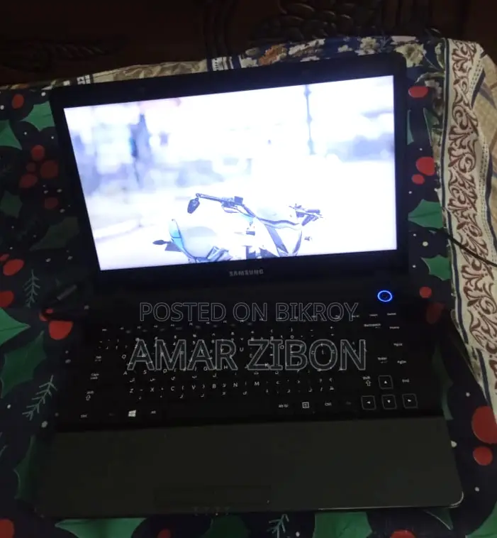 Laptop Samsung 4GB Intel Core I3 HDD 256GB