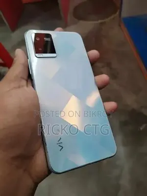 Vivo Y21 64 GB Blue