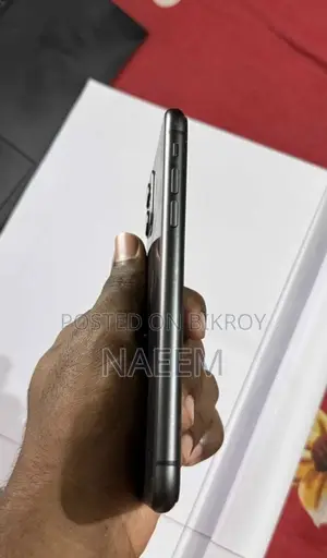 Apple iPhone 11 64 GB Black