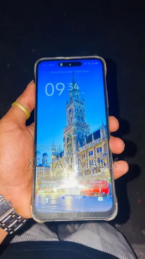 Infinix Hot 60i 128 GB Silver