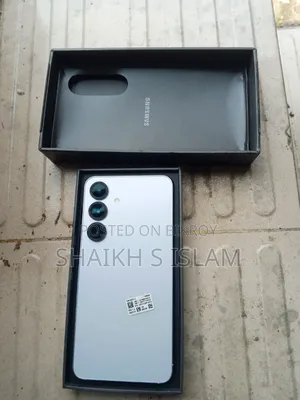 New Samsung Galaxy S25 512 GB Gray