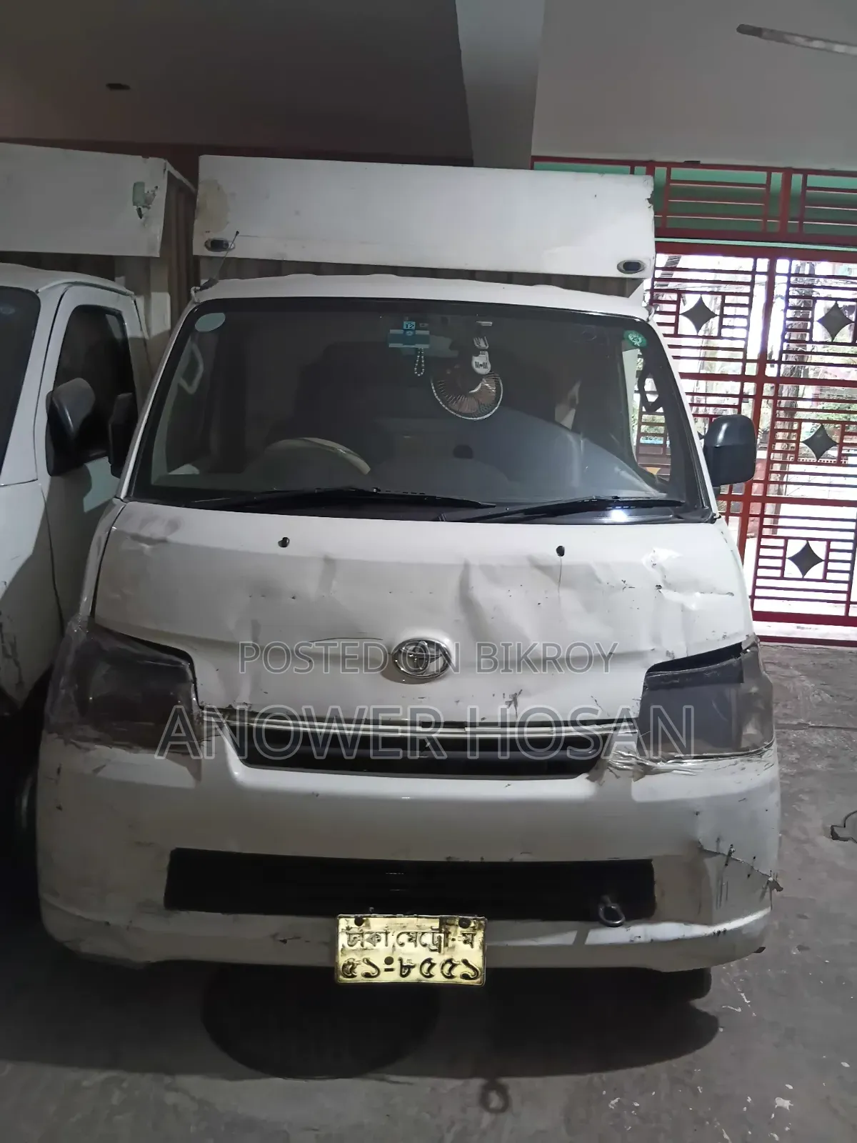 Toyota Noah 2010 White