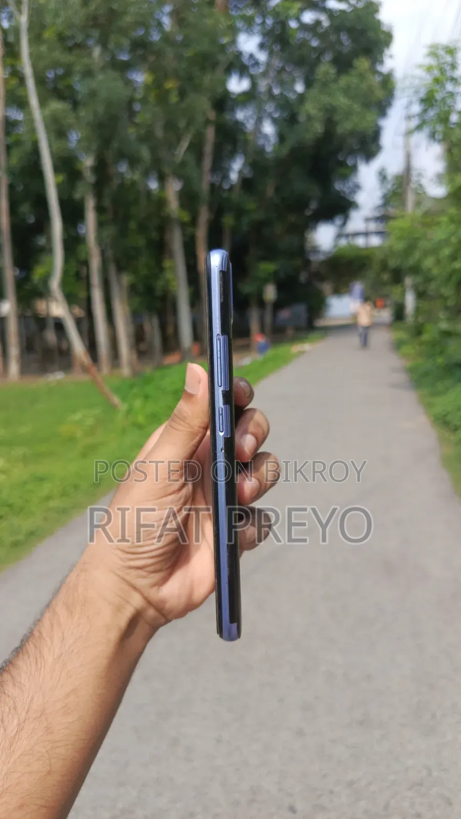 Realme 128 GB Blue
