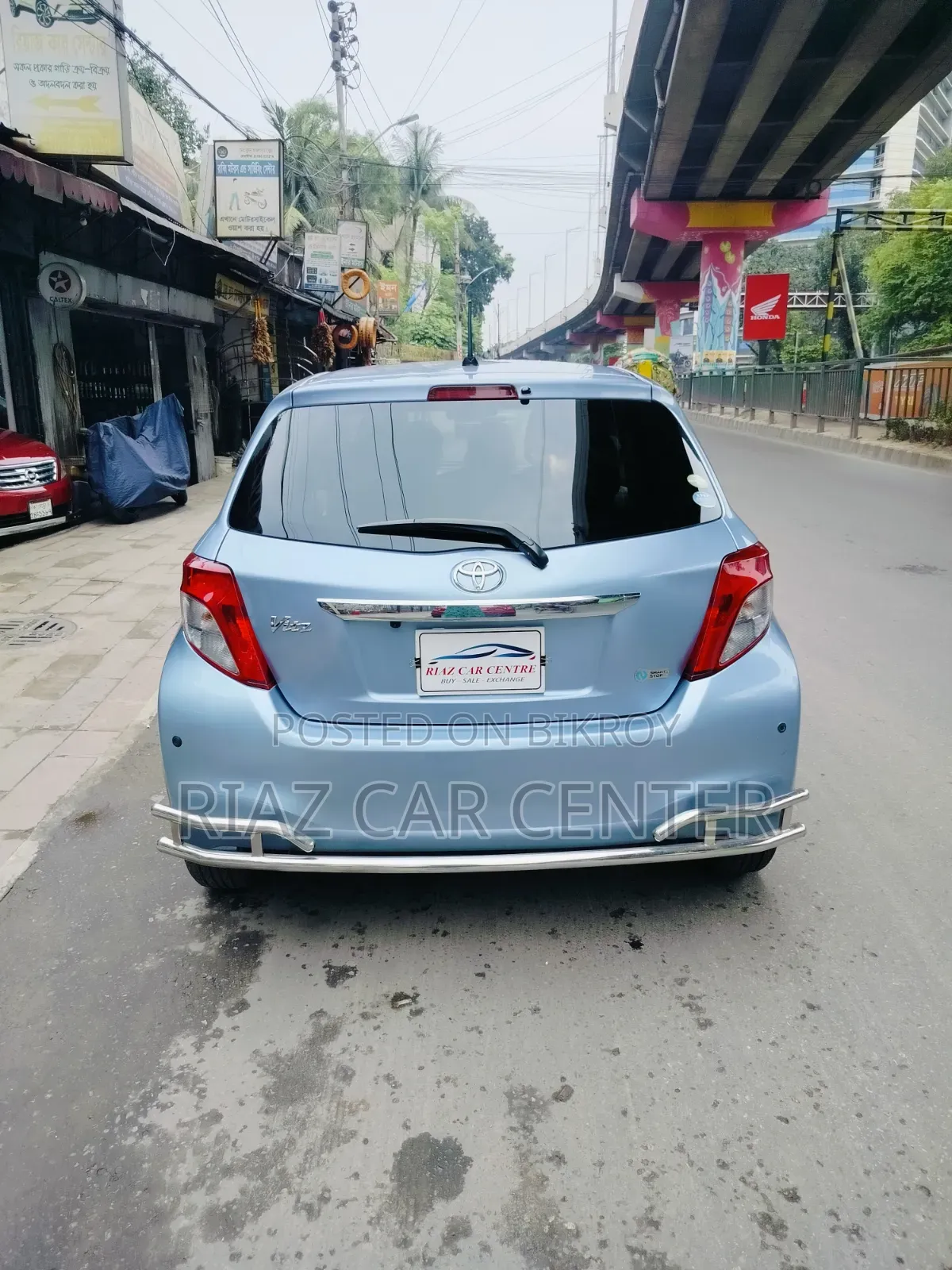 Toyota Vitz 2011 Blue