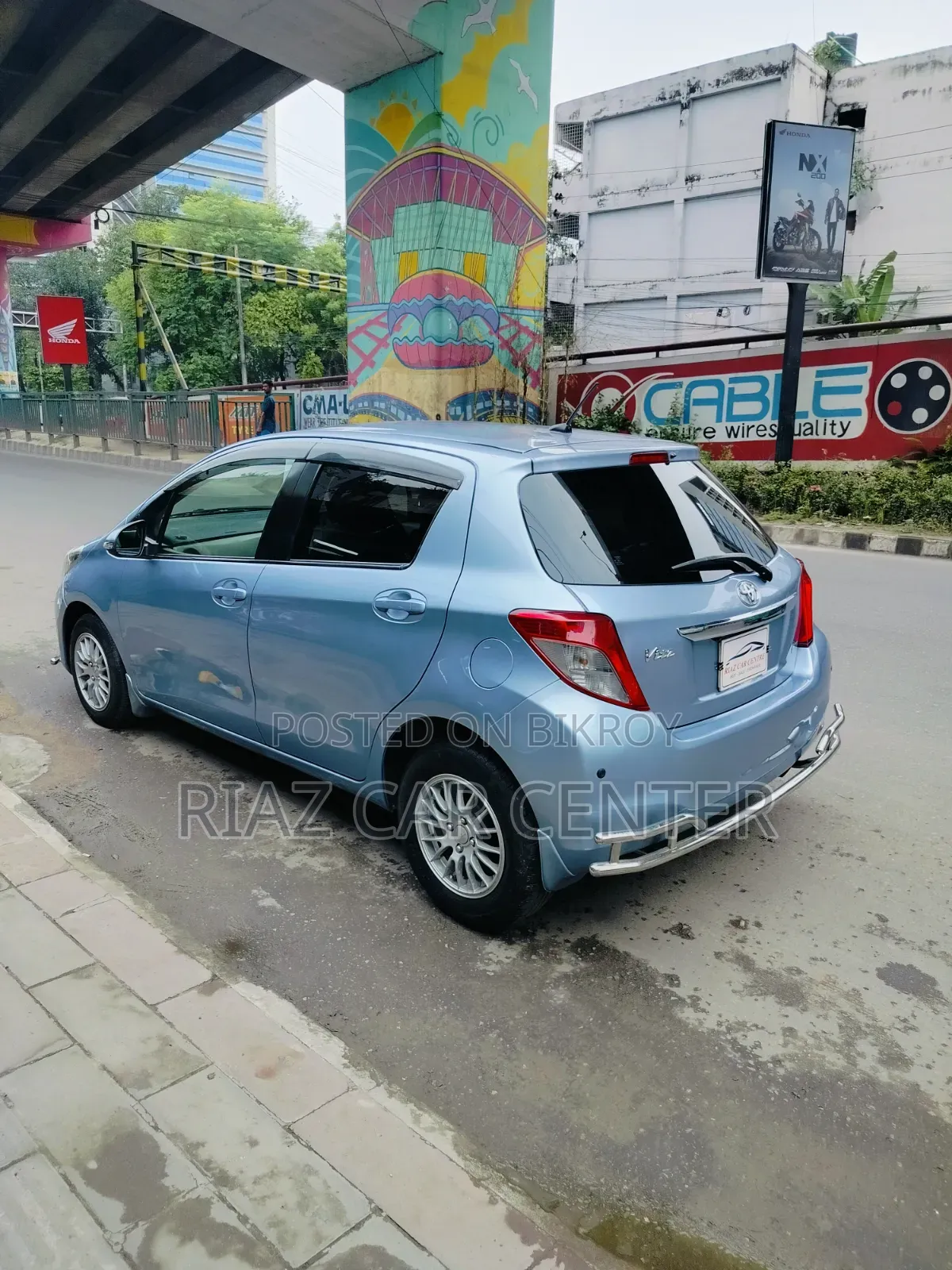 Toyota Vitz 2011 Blue