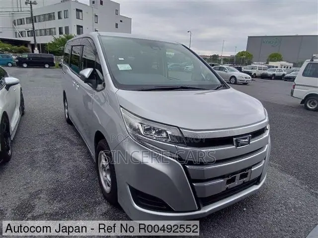 Toyota Noah 2021 Silver