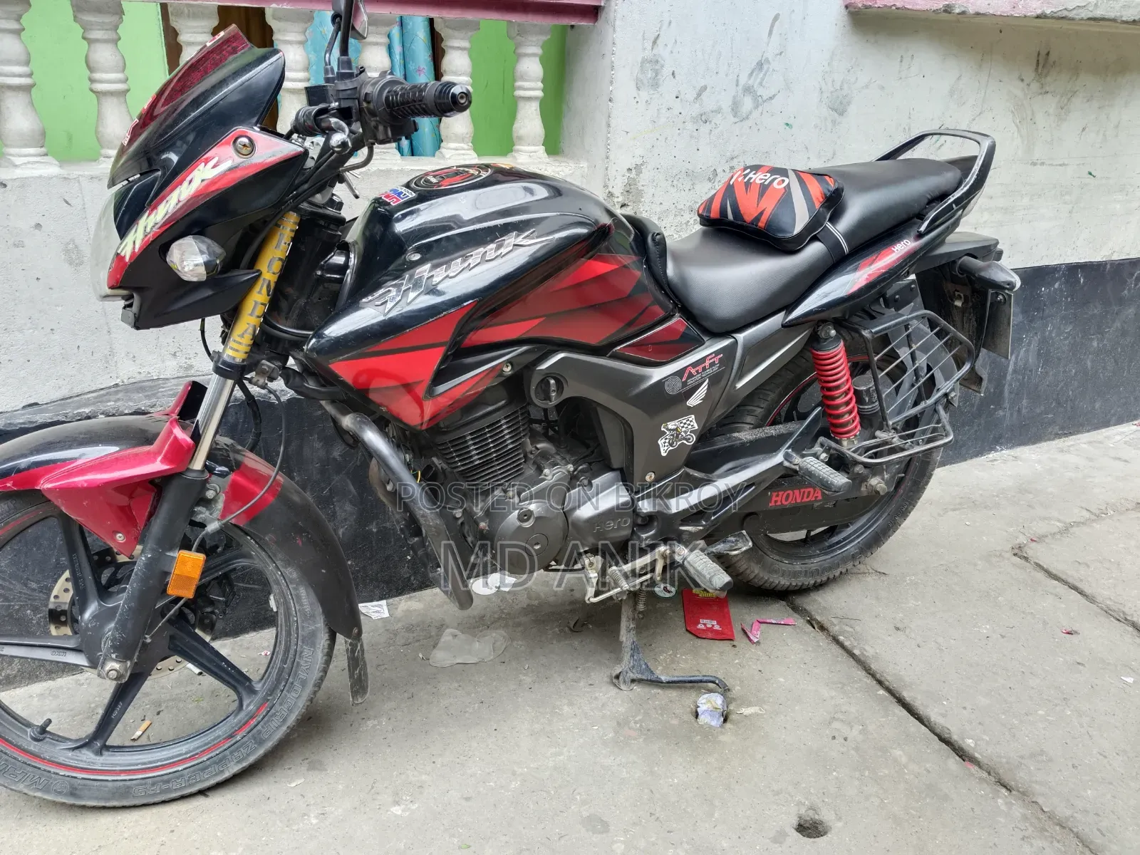 Hero Hunk 2023 Red