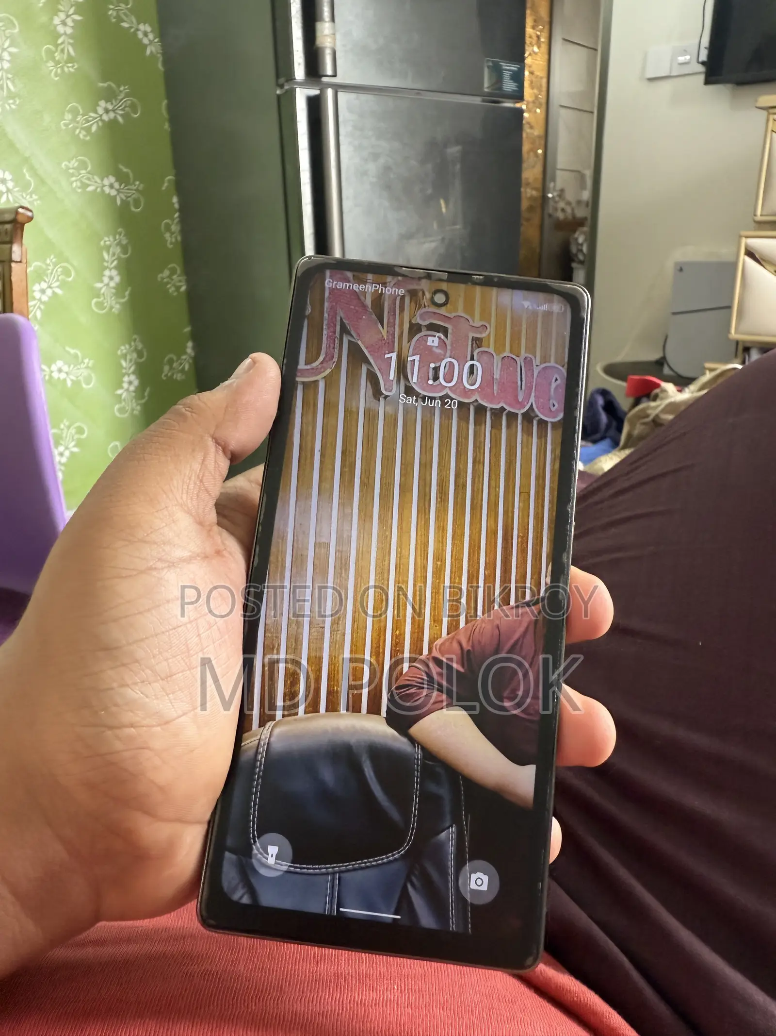 এম-হর্স বাটারফ্লাই ৩ ৬৪ জিবি সিলভার