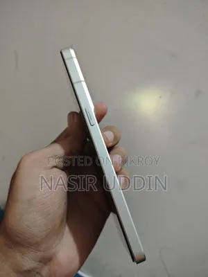 ওপ্পো রেনো৮ প্রো (চীন) ২৫৬ জিবি সাদা