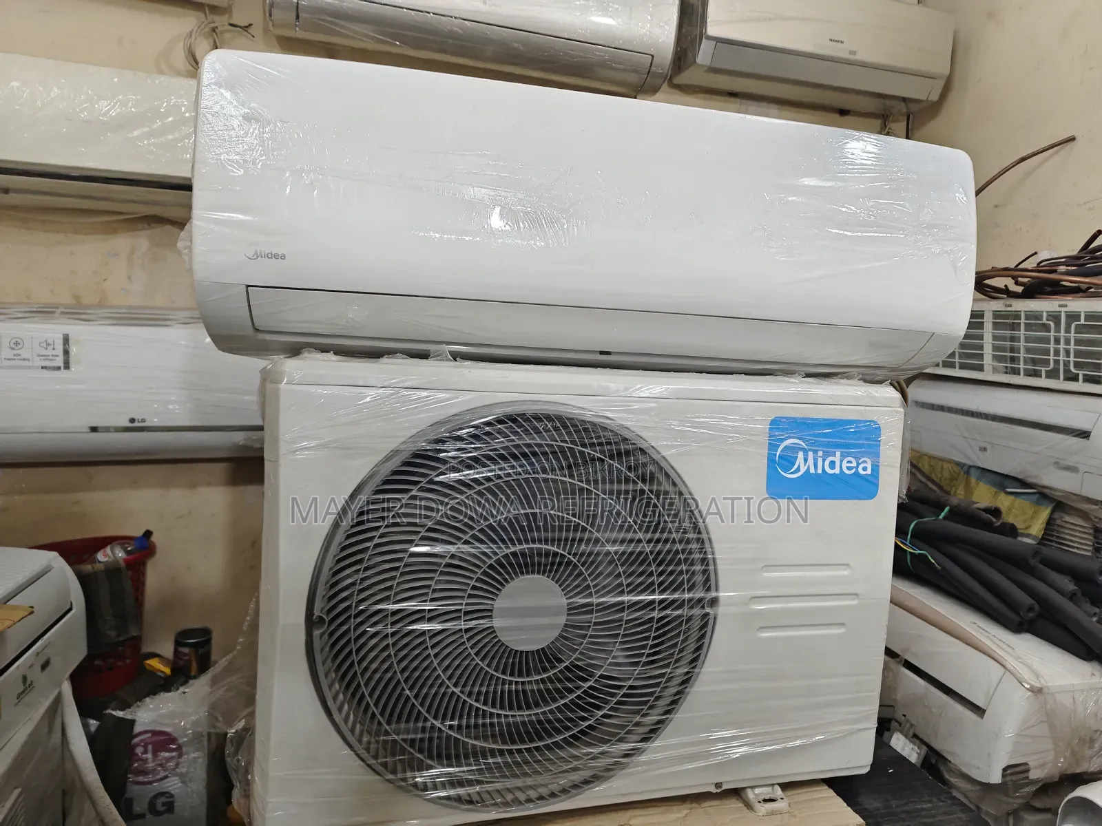 Media 1.5 Ton Non Inverter AC