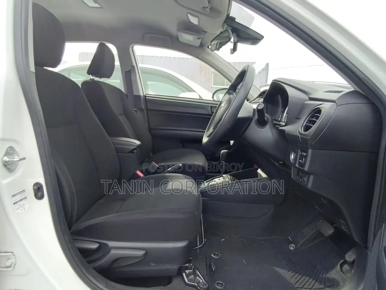 Toyota Axio 2021 White