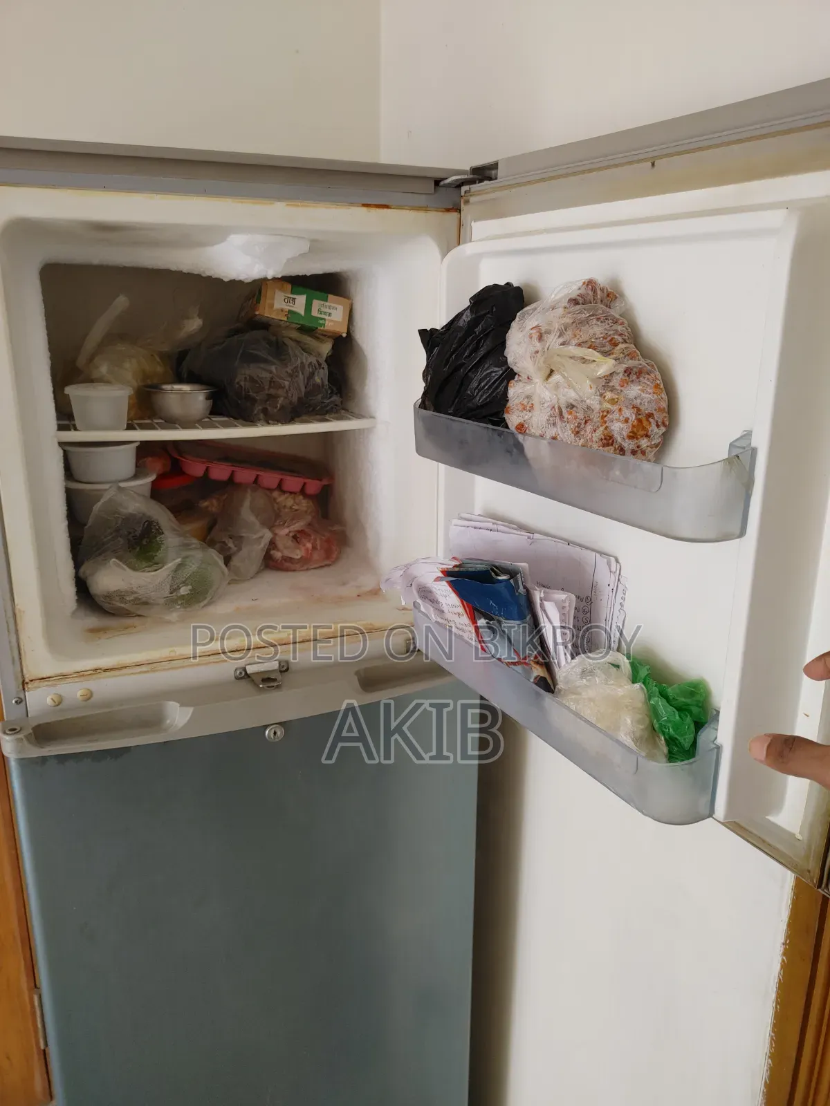 Hisense Fridge 208L