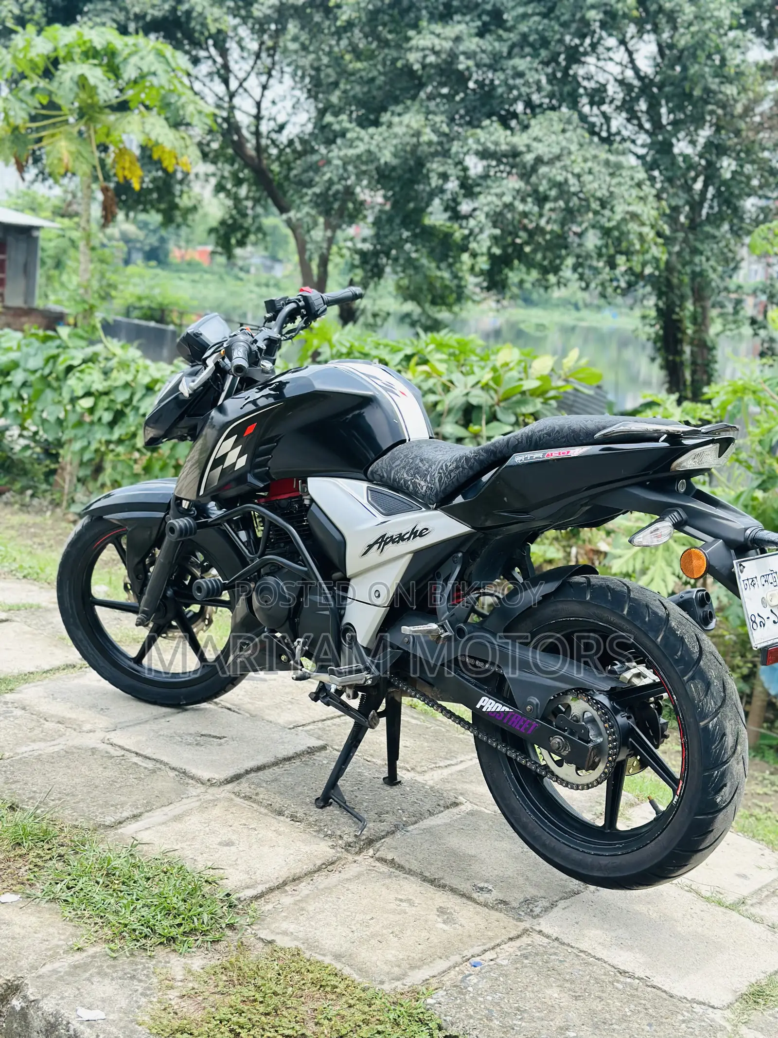 TVS Apache RTR 160 4V 2021 Black