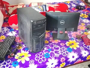 Desktop Computer Dell 8GB Intel Core M3 HDD 256GB