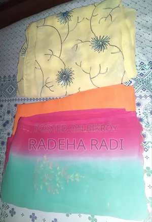 Cloths (Saari)