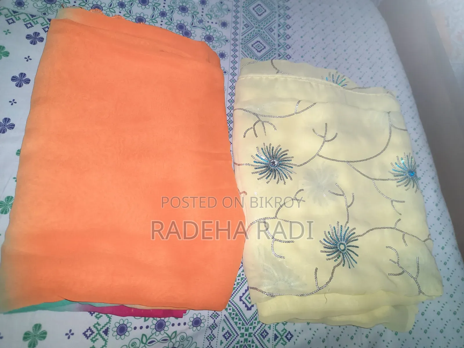 Cloths (Saari)