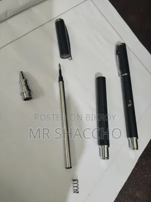 গ্রামীণফোন প্রিমিয়াম লিমিটেড এডিশন মেটাল রোলারবল পেন