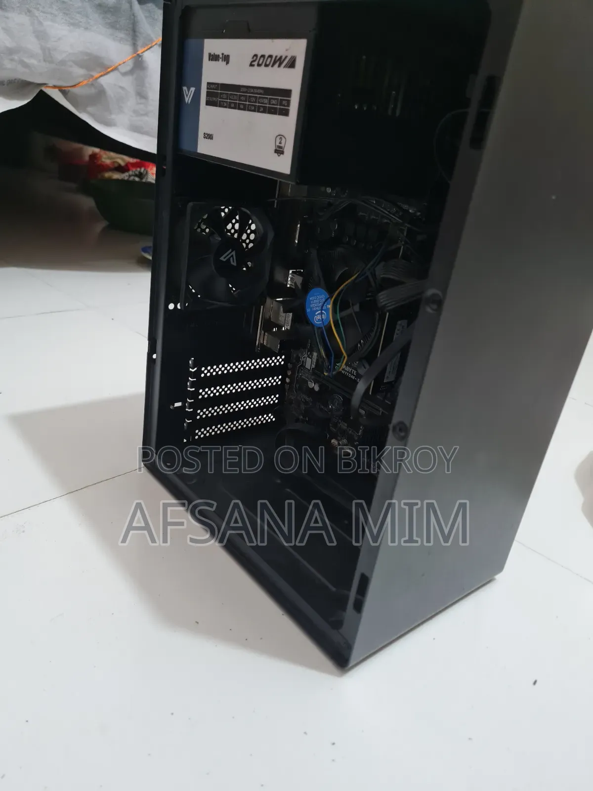 Gigabyte GA-H110MSTX-HD3-ZK 8GB Intel Core I3 SSD 128GB