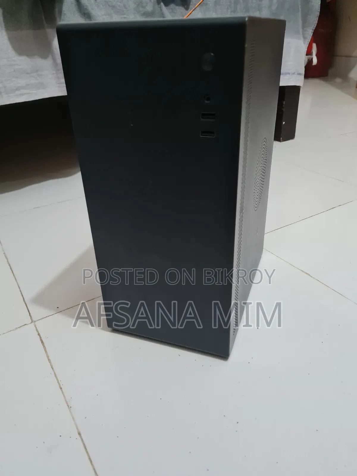 Gigabyte GA-H110MSTX-HD3-ZK 8GB Intel Core I3 SSD 128GB