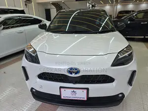 Toyota Yaris Cross 1.5 Hybrid FWD 2021 Pearl