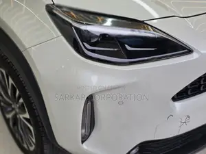 Toyota Yaris Cross 1.5 Hybrid FWD 2021 Pearl