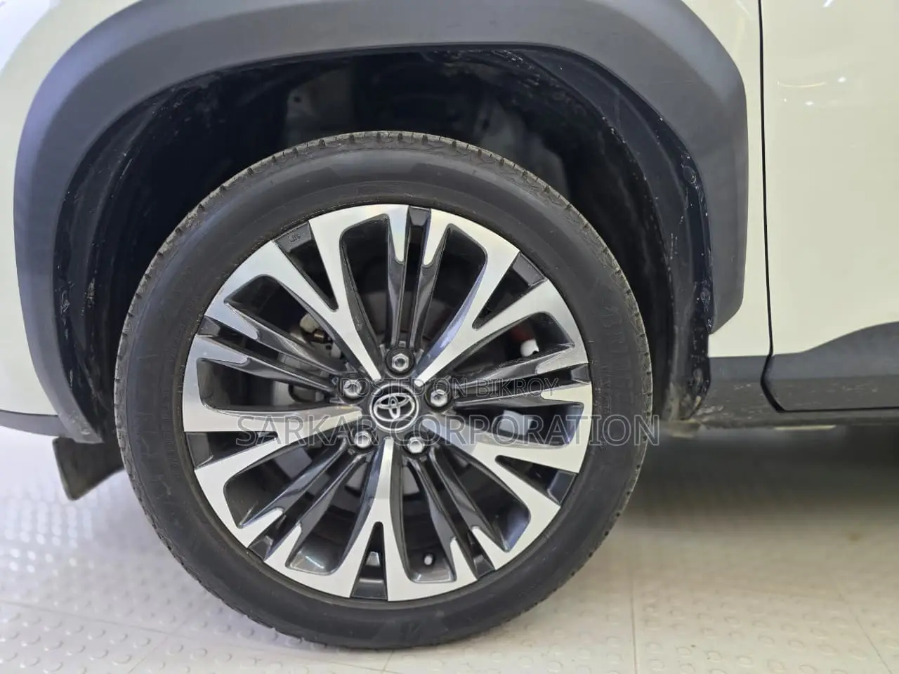 Toyota Yaris Cross 1.5 Hybrid FWD 2021 Pearl