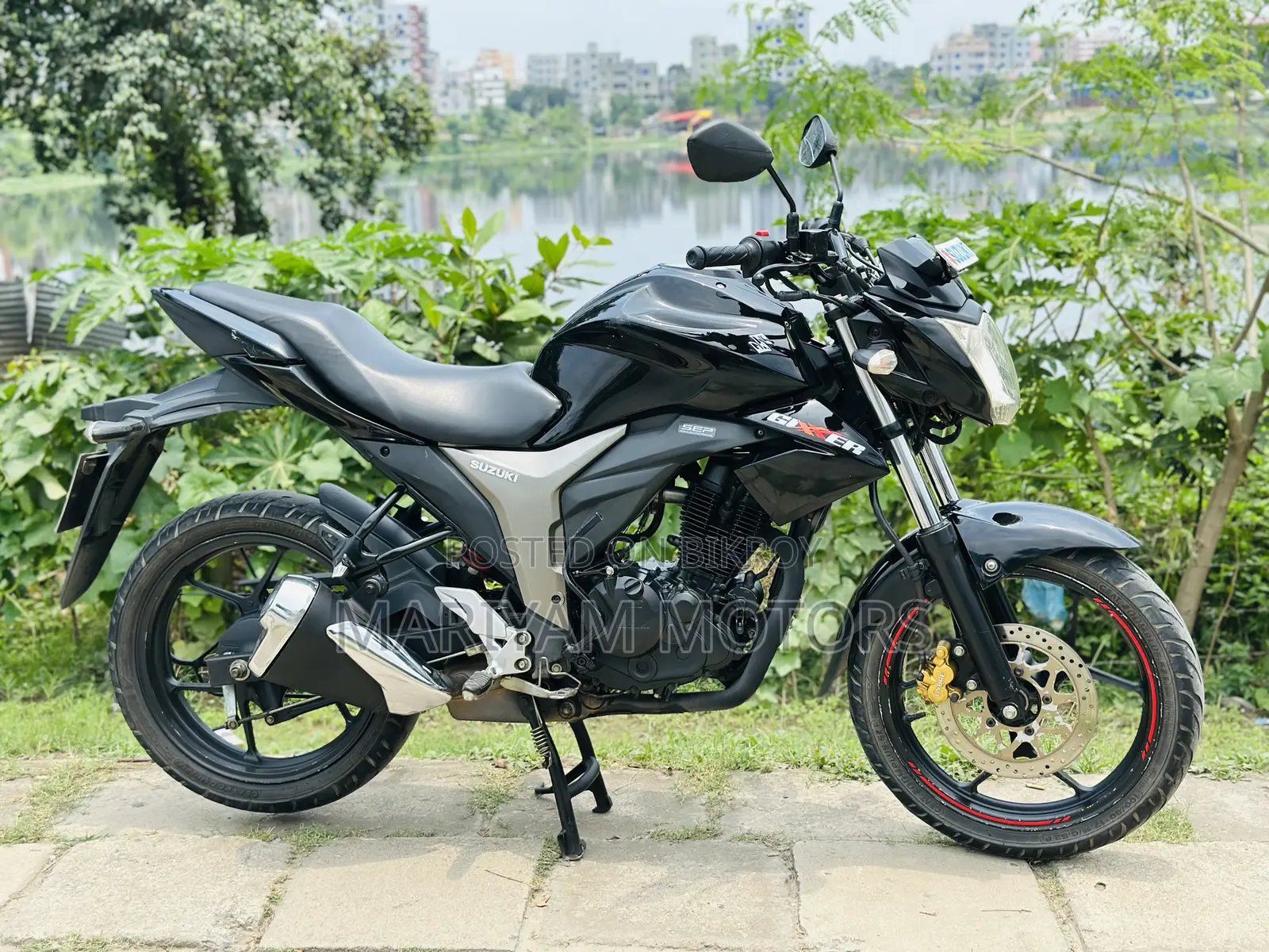 সুজুকি জিক্সার মনোটোন ২০২৩ কালো