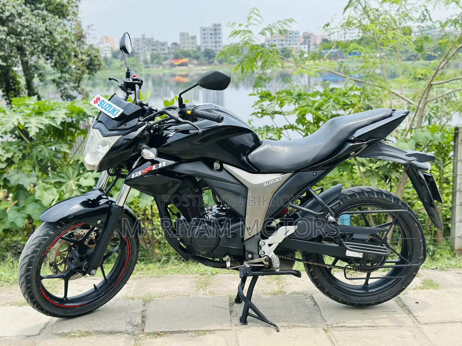 সুজুকি জিক্সার মনোটোন ২০২৩ কালো