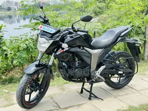 সুজুকি জিক্সার মনোটোন ২০২৩ কালো