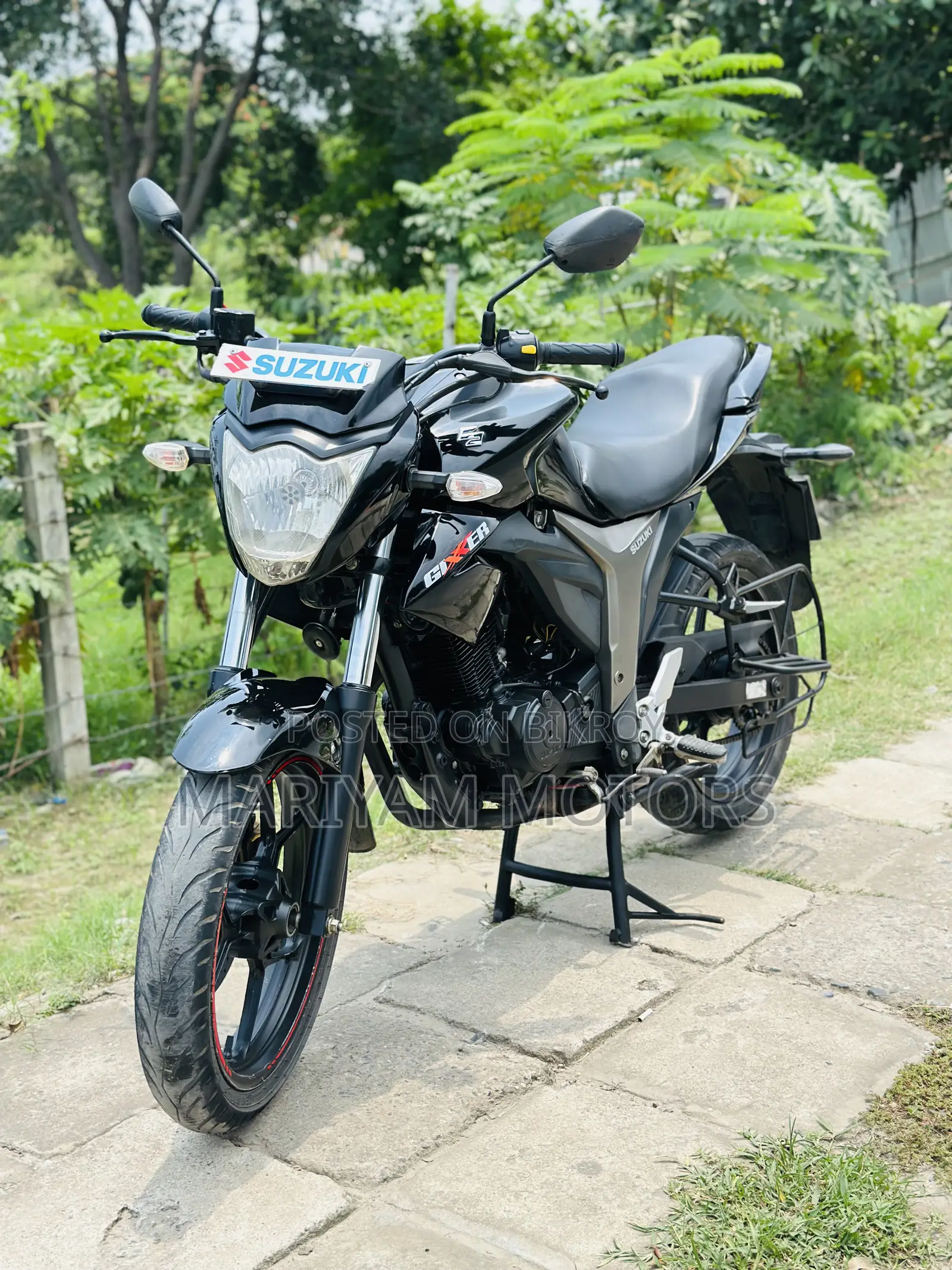 সুজুকি জিক্সার মনোটোন ২০২৩ কালো