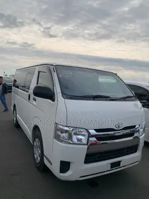 Toyota HiAce 2021 Pearl