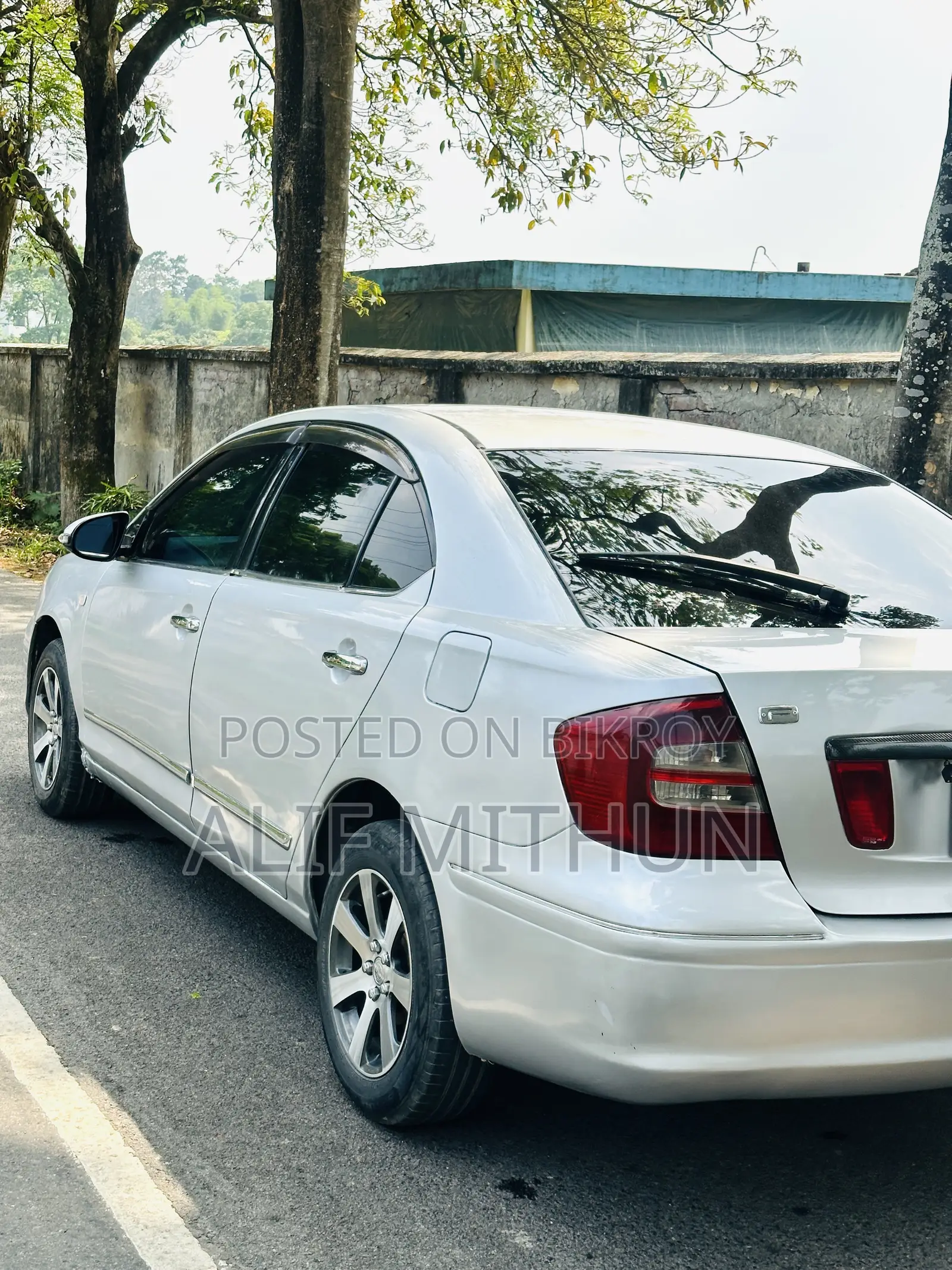Toyota Premio 1.5 Front-Wheel Drive 2003 Silver