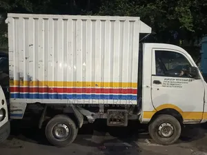 পিক-আপ কভার ভ্যান